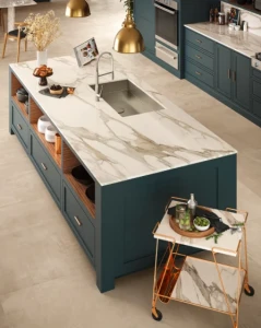 Spiek kwarcowy Calacatta Bernini Natura Vein Polerowany 324x162x2 cm