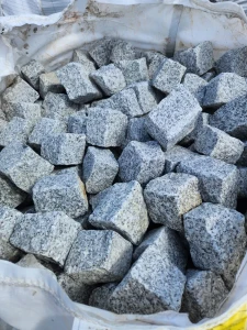 Kostka Granitowa 8/11 Szara Cięto-łupana - Strzegomska